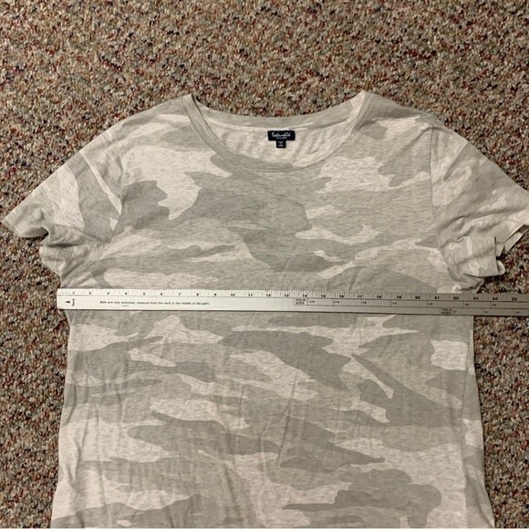 Splendid Women's Gray Camo Relaxed Fit Crew Neck Short Sleeve T-Shirt Size XXL - Picture 9 of 10